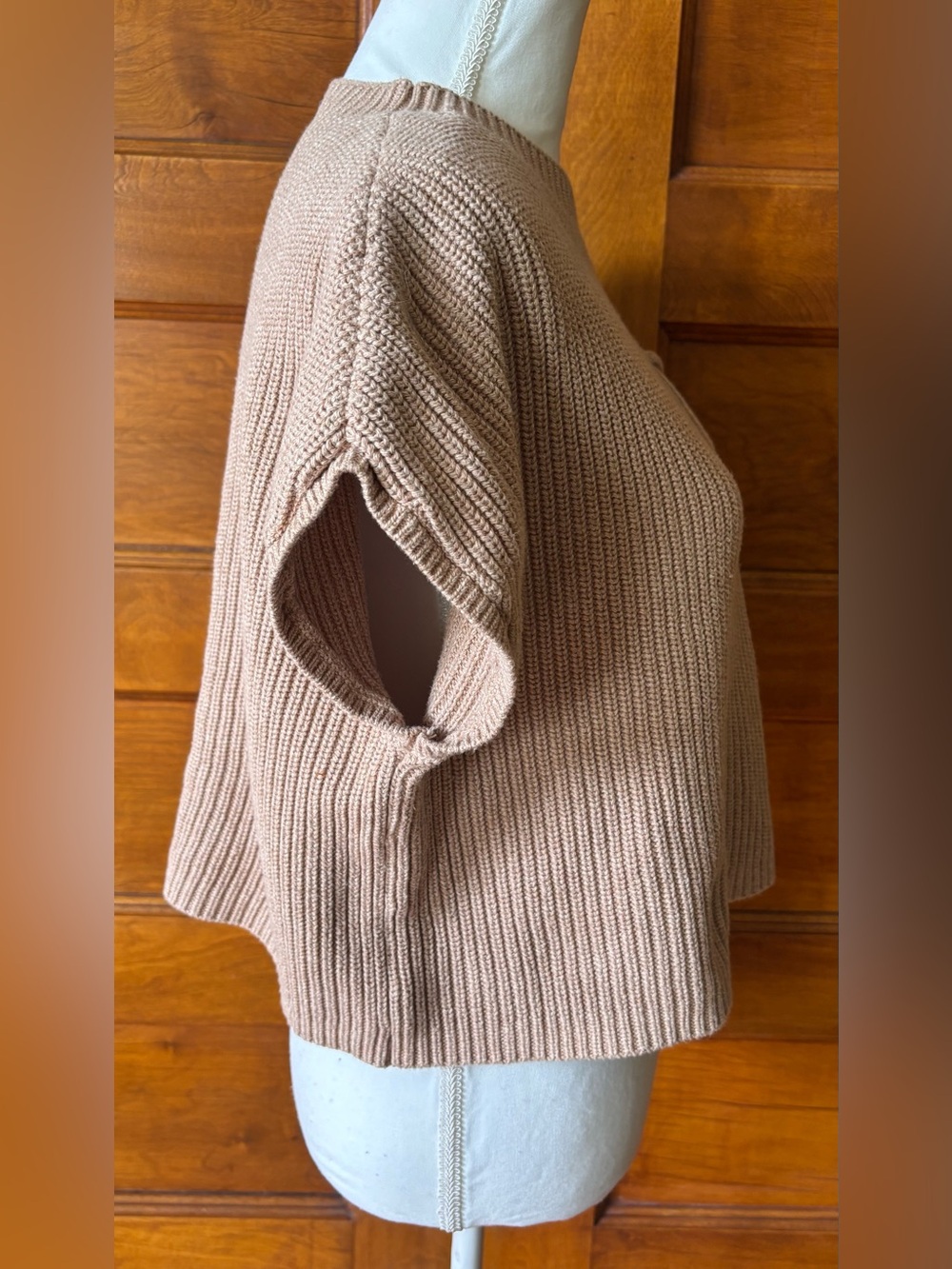 Women’s Ribbed Short-Sleeve Cropped Sweater Top in Light Brown - Picture 4 of 7